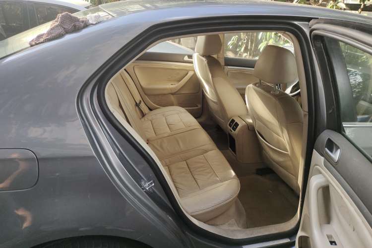 Used Volkswagen Sagitar 2010 1.4 TSI Automatic Tech Edition Left Rear Seat