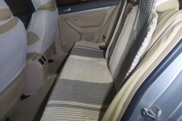Used Volkswagen Sagitar 2010 1.4 TSI Automatic Tech Edition Left Rear Seat
