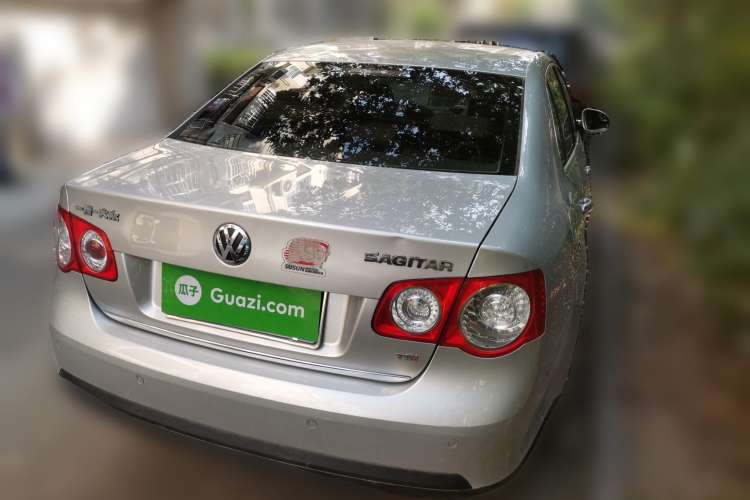 Used Volkswagen Sagitar 2010 1.4 TSI Automatic Tech Edition Rear Right 45 Deg