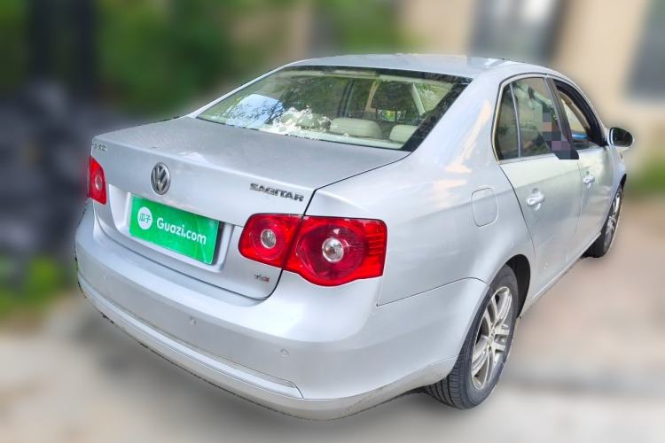 Used Volkswagen Sagitar 2010 1.4 TSI Manual Luxury Model Rear Right 45 Deg