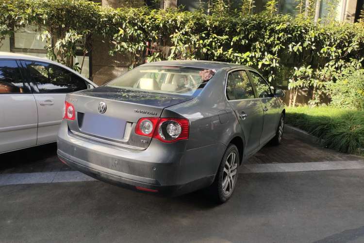 Used Volkswagen Sagitar 2010 1.4 TSI Automatic Tech Edition Rear Right 45 Deg