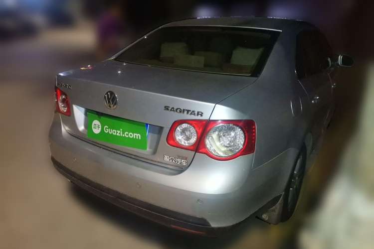 Used Volkswagen Sagitar 2010 1.4 TSI Automatic Tech Edition Rear Right 45 Deg