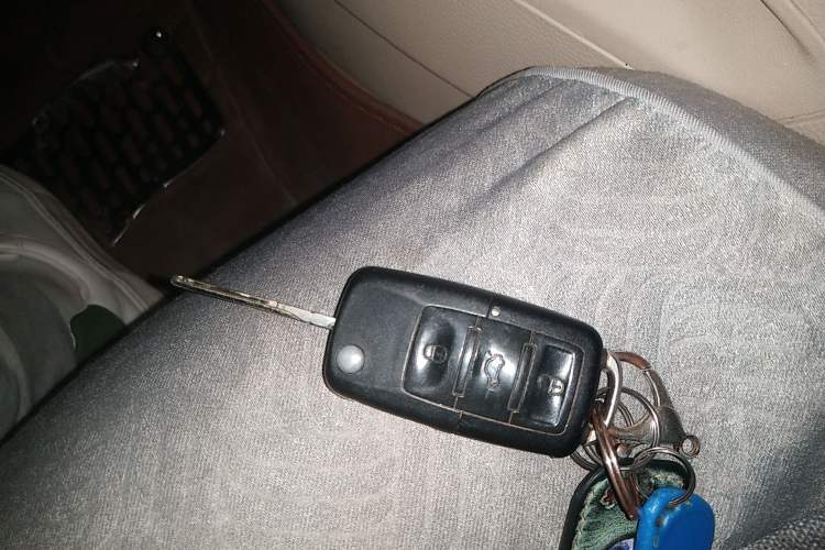 Used Volkswagen Sagitar 2010 1.4 TSI Automatic Tech Edition Vehicle Key