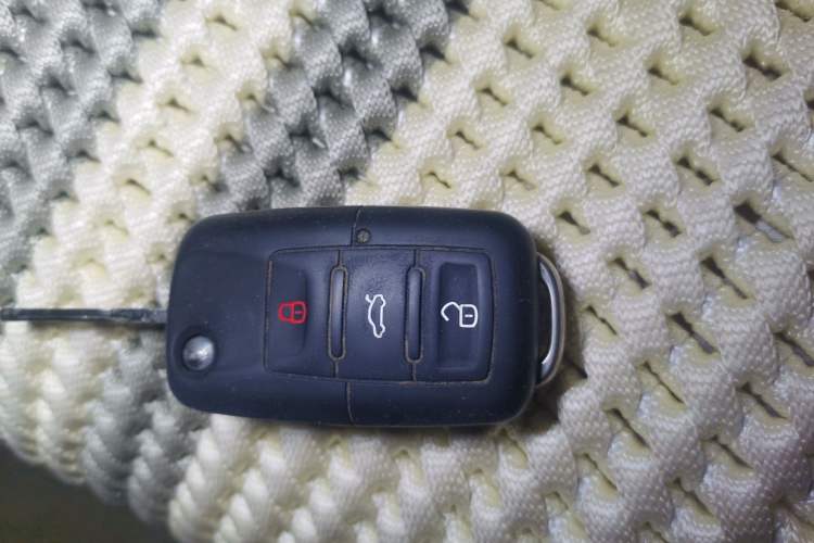 Used Volkswagen Sagitar 2010 1.4 TSI Automatic Tech Edition Vehicle Key
