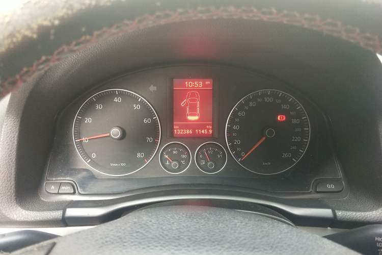 Used Volkswagen Sagitar 2010 1.8TSI Manual Champion Edition Instrument Cluster