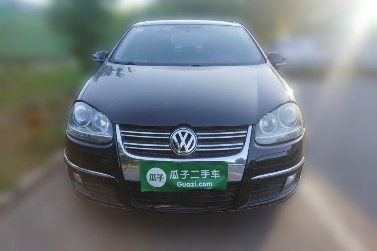Used Volkswagen Sagitar 2011 1.6L Manual Special Edition Front