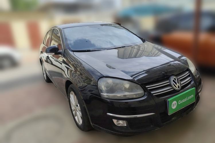 Used Volkswagen Sagitar 2011 1.4 TSI Automatic Tech Model Front Right 45 Deg