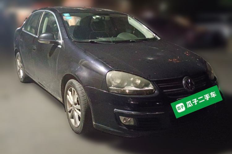 Used Volkswagen Sagitar 2011 1.4 TSI Manual Luxury Edition Front Right 45 Deg