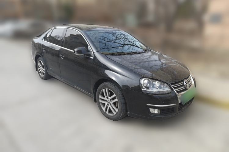 Used Volkswagen Sagitar 2011 1.8TSI Automatic Champion Edition Front Right 45 Deg