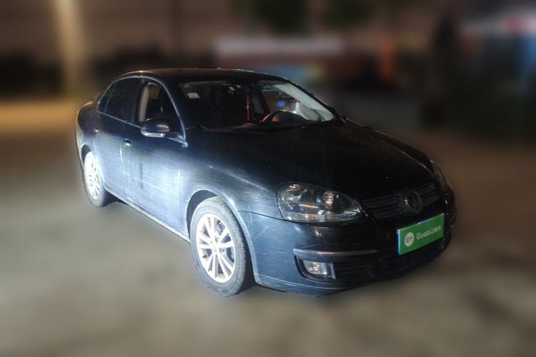Used Volkswagen Sagitar 2011 1.6L Manual Comfort Version Front Right 45 Deg