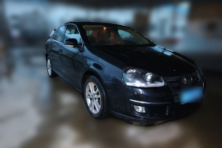 Used Volkswagen Sagitar 2011 1.6L Automatic Comfort Edition Front Right 45 Deg