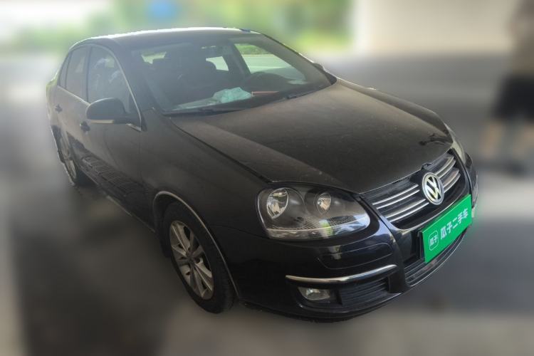 Used Volkswagen Sagitar 2011 1.6L Automatic Comfort Edition Front Right 45 Deg