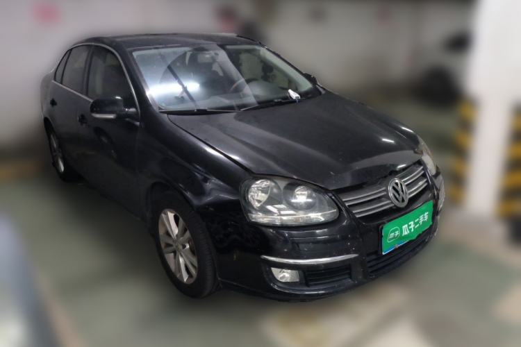 Used Volkswagen Sagitar 2011 1.6L Automatic Comfort Edition Front Right 45 Deg