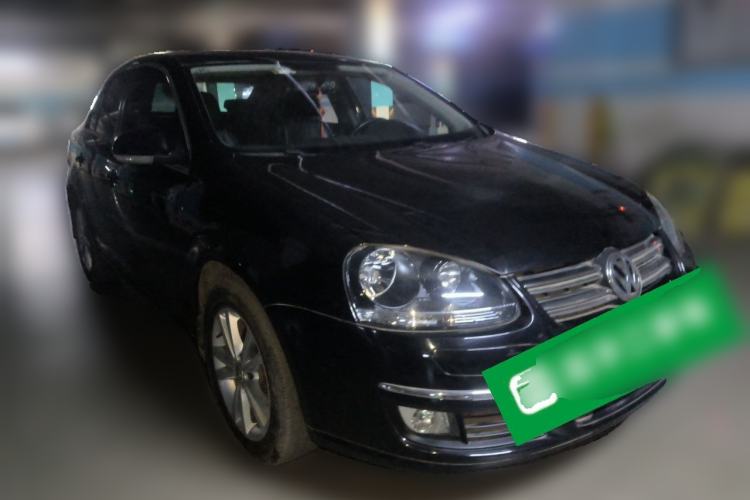 Used Volkswagen Sagitar 2011 1.4 TSI Manual Luxury Edition Front Right 45 Deg