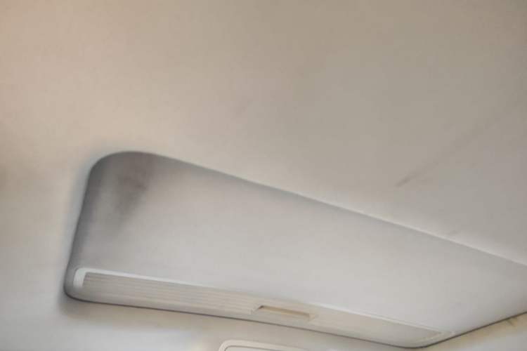 Used Volkswagen Sagitar 2011 1.8TSI Automatic Champion Edition Headliner