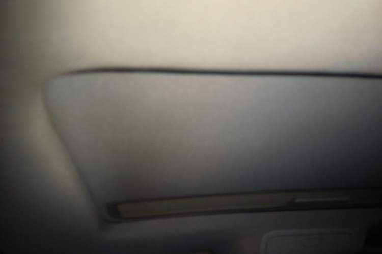 Used Volkswagen Sagitar 2011 1.4 TSI Manual Luxury Edition Headliner