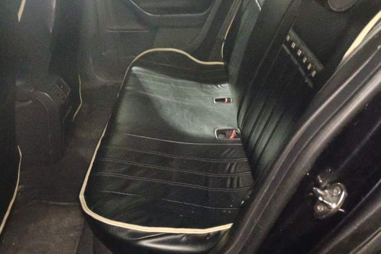 Used Volkswagen Sagitar 2011 1.4 TSI Manual Luxury Edition Left Rear Seat