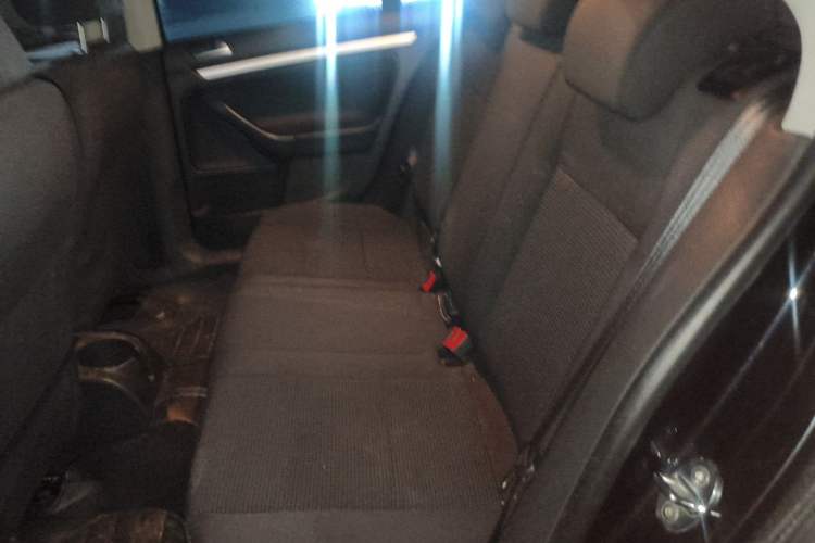Used Volkswagen Sagitar 2011 1.6L Manual Comfort Version Left Rear Seat