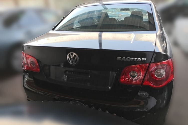 Used Volkswagen Sagitar 2011 1.6L Manual Comfort Version Rear