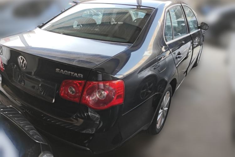 Used Volkswagen Sagitar 2011 1.6L Manual Comfort Version Rear Right 45 Deg