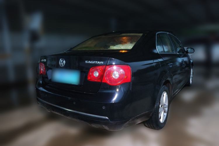 Used Volkswagen Sagitar 2011 1.6L Automatic Comfort Edition Rear Right 45 Deg