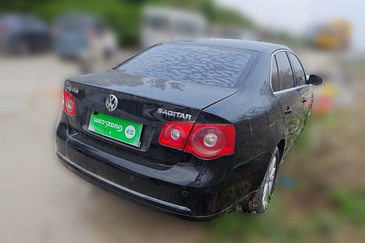 Used Volkswagen Sagitar 2011 1.6L Manual Comfort Version Rear Right 45 Deg
