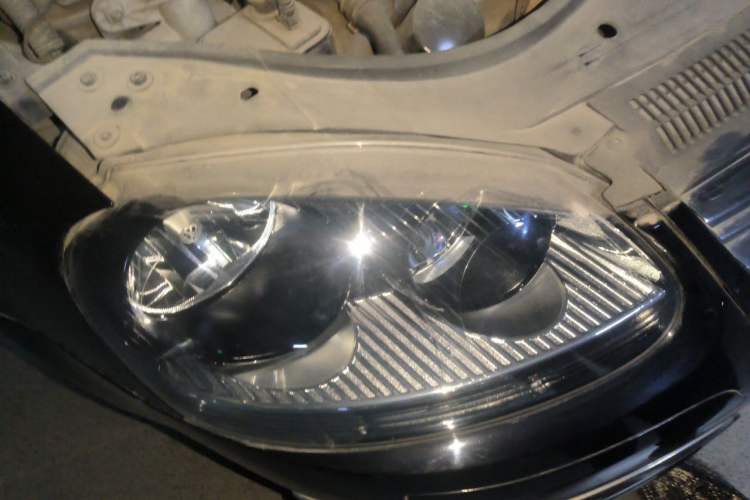 Used Volkswagen Sagitar 2011 1.4 TSI Manual Luxury Edition Right Front Headlight