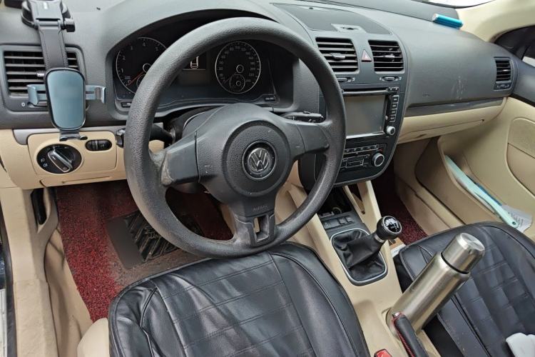Used Volkswagen Sagitar 2011 1.4 TSI Manual Tech Model Steering Wheel