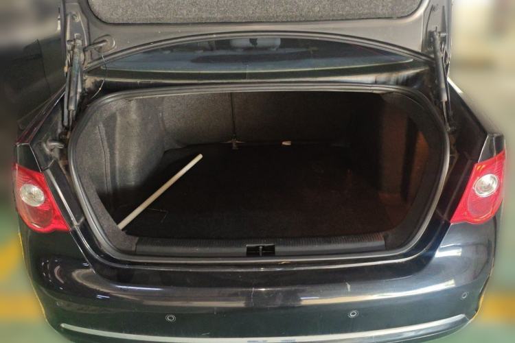 Used Volkswagen Sagitar 2011 1.6L Automatic Comfort Edition Trunk
