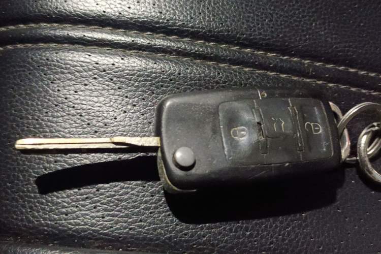 Used Volkswagen Sagitar 2011 1.4 TSI Manual Luxury Edition Vehicle Key