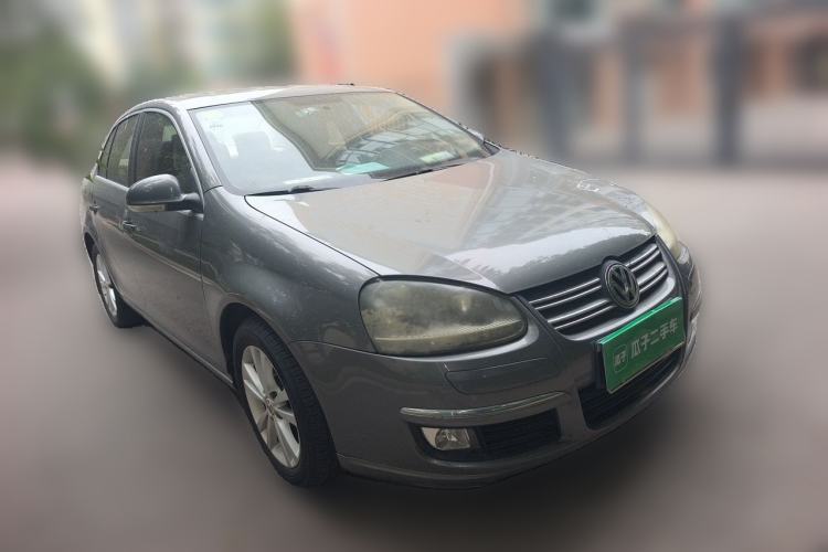 Used Volkswagen Sagitar 2011 1.4 TSI Automatic Tech Model Front Right 45 Deg