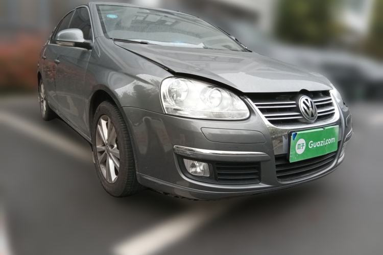 Used Volkswagen Sagitar 2011 1.6L Automatic Comfort Edition Front Right 45 Deg