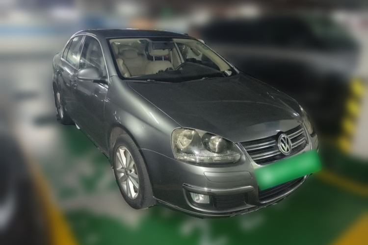 Used Volkswagen Sagitar 2011 1.6L Automatic Comfort Edition Front Right 45 Deg