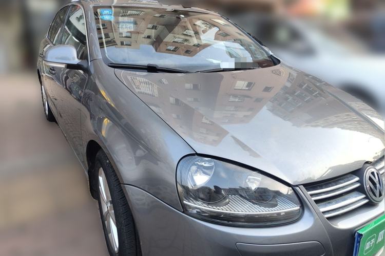 Used Volkswagen Sagitar 2011 1.4 TSI Automatic Tech Model Front Right 45 Deg