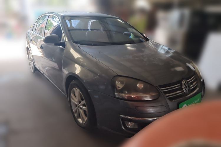 Used Volkswagen Sagitar 2011 1.4 TSI Manual Luxury Edition Front Right 45 Deg
