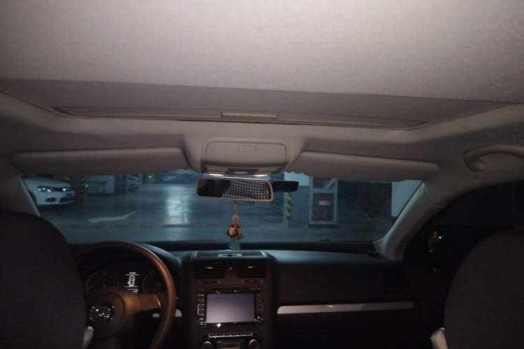 Used Volkswagen Sagitar 2011 1.4 TSI Automatic Tech Model Headliner