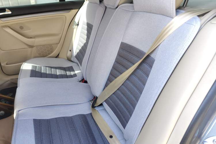 Used Volkswagen Sagitar 2011 1.4 TSI Automatic Tech Model Left Rear Seat