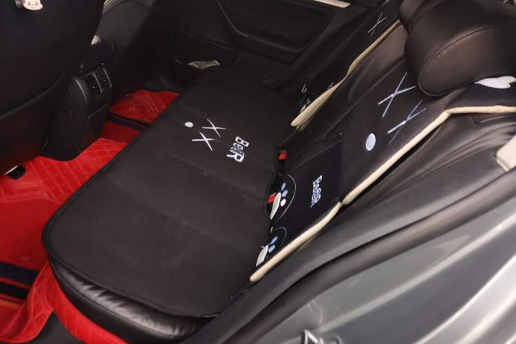 Used Volkswagen Sagitar 2011 1.4 TSI Automatic Luxury Edition Left Rear Seat