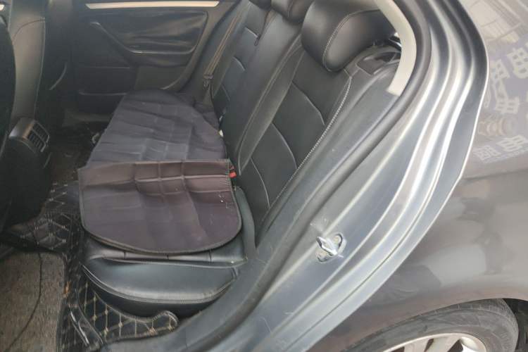 Used Volkswagen Sagitar 2011 1.4 TSI Automatic Tech Model Left Rear Seat