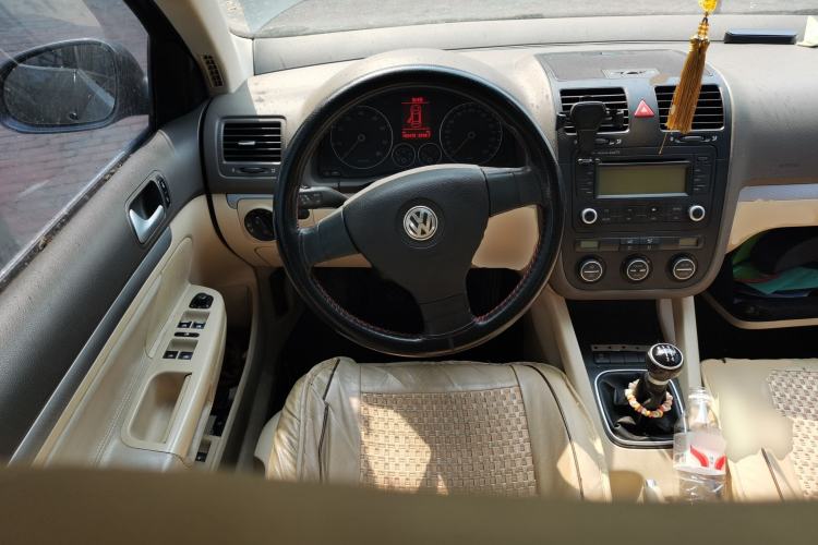 Used Volkswagen Sagitar 2011 1.4 TSI Manual Tech Model Steering Wheel