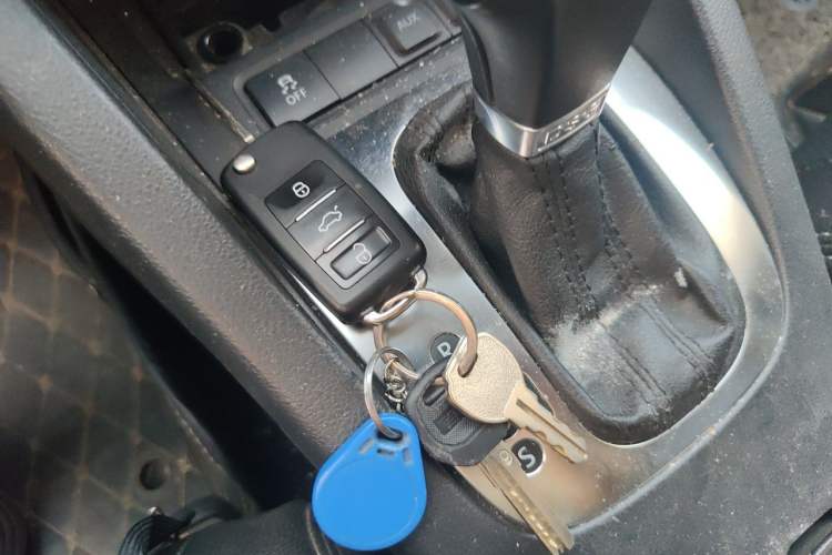 Used Volkswagen Sagitar 2011 1.4 TSI Automatic Tech Model Vehicle Key