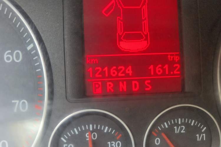 Used Volkswagen Sagitar 2011 1.8TSI Automatic Champion Edition Odometer Close Up