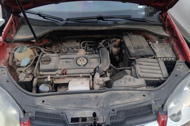 Used Volkswagen Sagitar 2011 1.4 TSI Automatic Tech Model Engine Bay