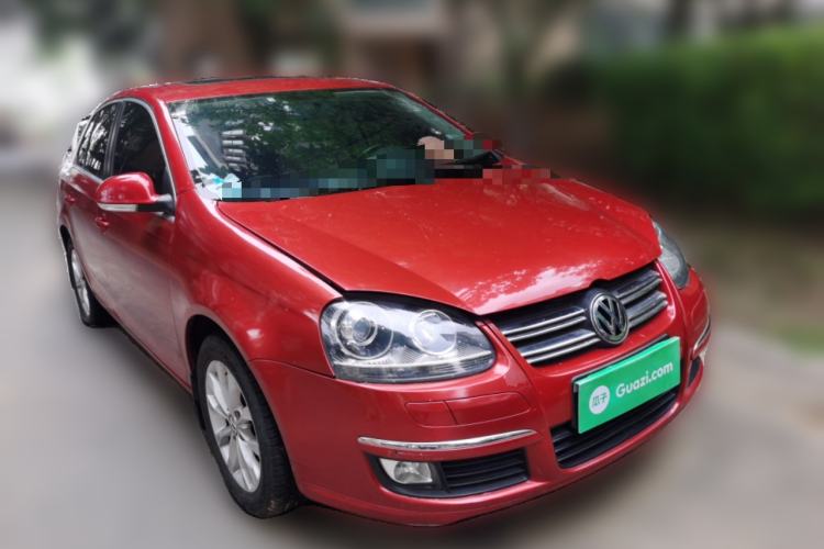 Used Volkswagen Sagitar 2011 1.6L Automatic Special Edition Front Right 45 Deg