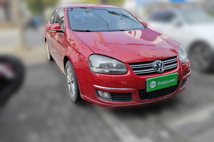 Used Volkswagen Sagitar 2011 1.4 TSI Automatic Luxury Edition Front Right 45 Deg