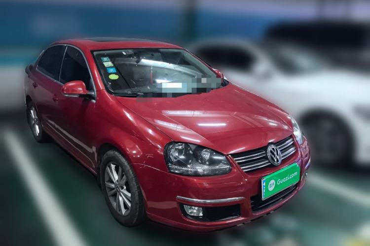 Used Volkswagen Sagitar 2011 1.6L Automatic Comfort Edition Front Right 45 Deg