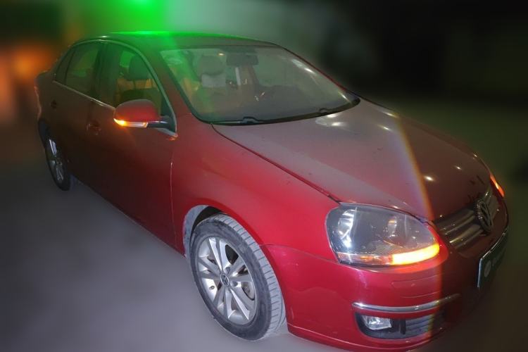 Used Volkswagen Sagitar 2011 1.4 TSI Automatic Luxury Edition Front Right 45 Deg