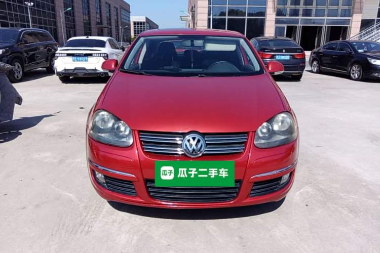 Used Volkswagen Sagitar 2011 1.6L Automatic Comfort Edition Front