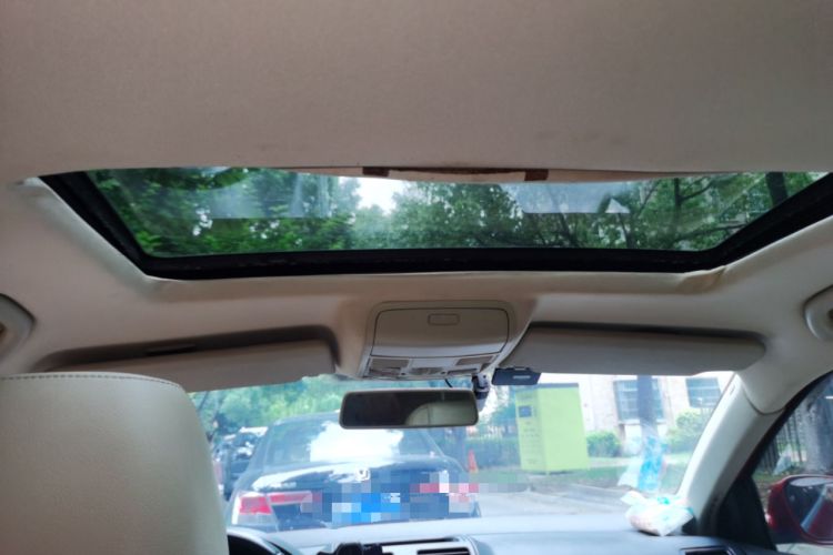 Used Volkswagen Sagitar 2011 1.6L Automatic Special Edition Headliner