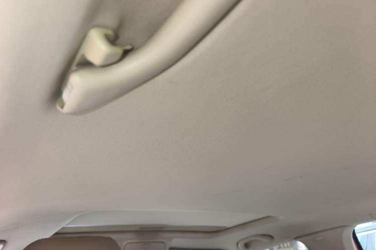 Used Volkswagen Sagitar 2011 1.6L Automatic Comfort Edition Headliner